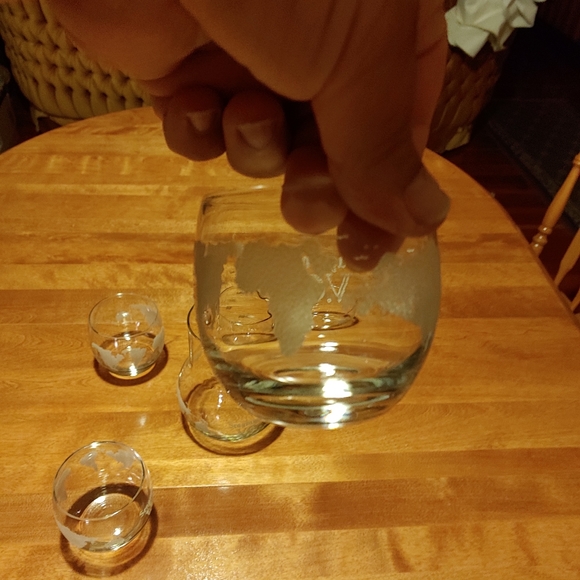 Vintage Seagrams Glassware - Picture 5 of 12